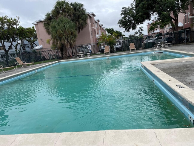 Building Photo - 1101 SW 122nd Ave