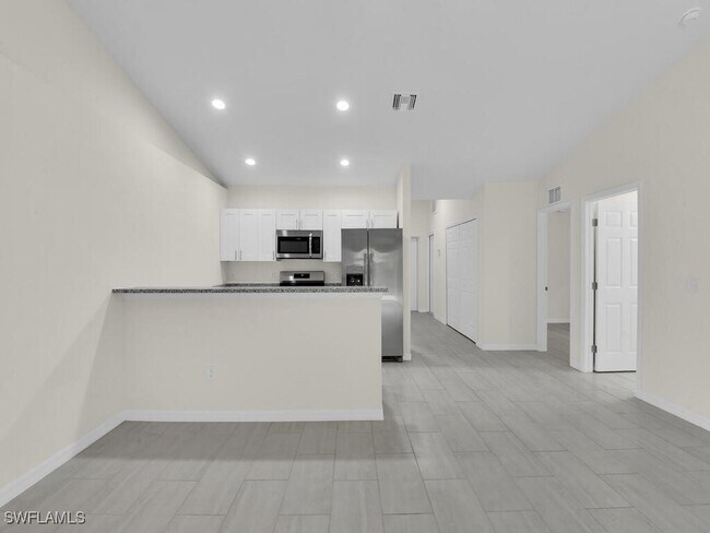 Building Photo - 1515 SW 48th Terrace
