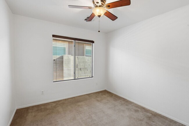 Building Photo - 3 bedroom home in queen creek, ready to go!-1 MONTH FREE WITH A 13 MONTH LEASE!