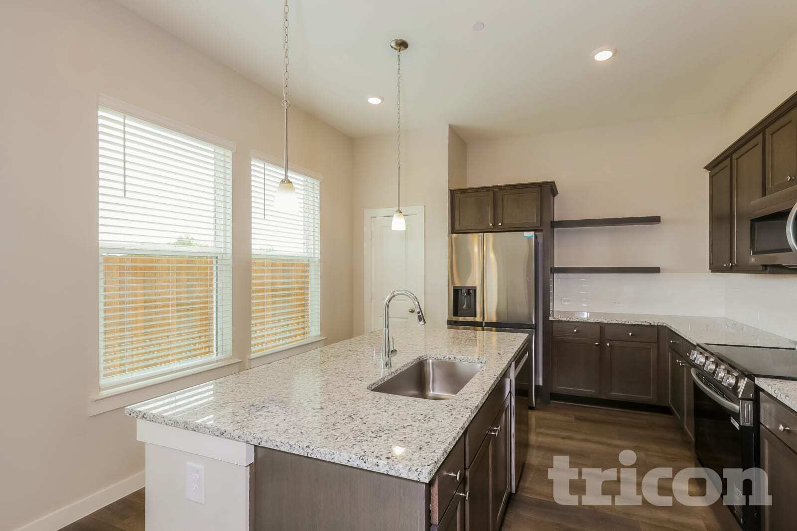 Building Photo - 105 Bedford Cir