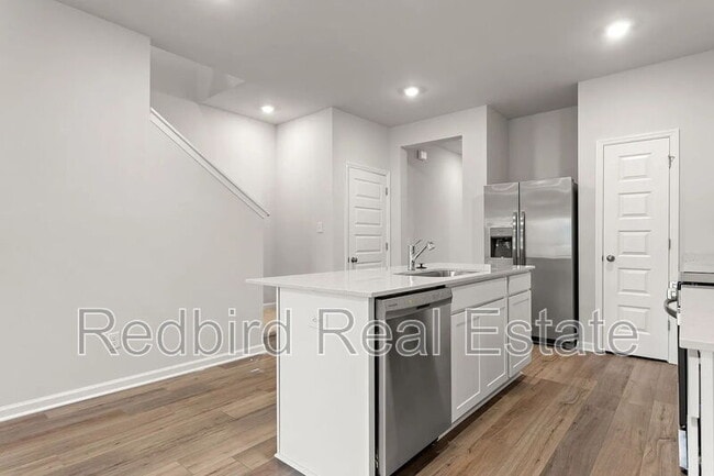 Building Photo - 1611 Manuka Ln