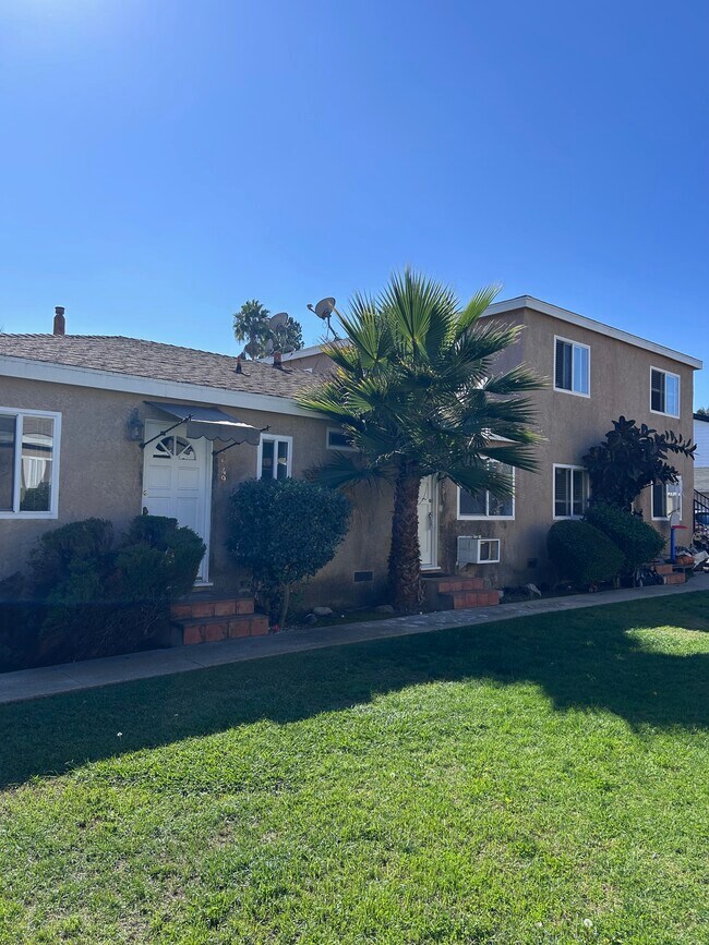 Building Photo - 5549 Costello Ave