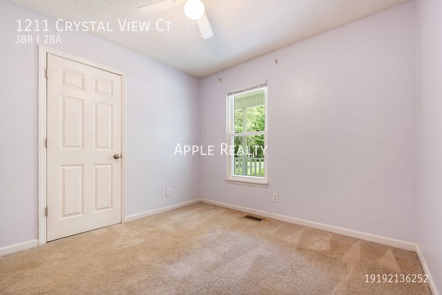 Building Photo - 1211 Crystal View Ct