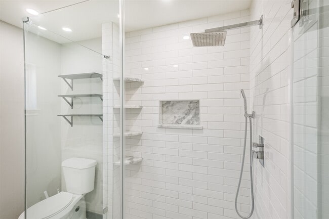 Building Photo - 9714 Railton St