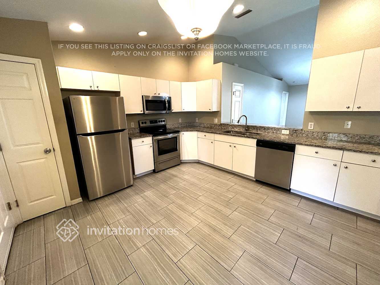 Building Photo - 1523 Yeomans Path