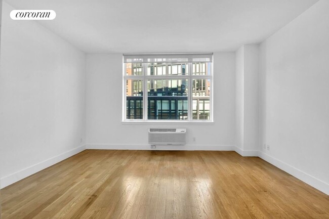 Building Photo - 2-26-26 50th Ave