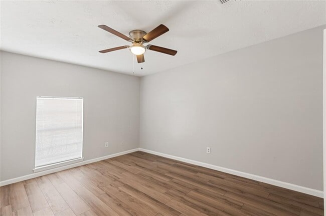 Building Photo - 10306 King Ranch Ln