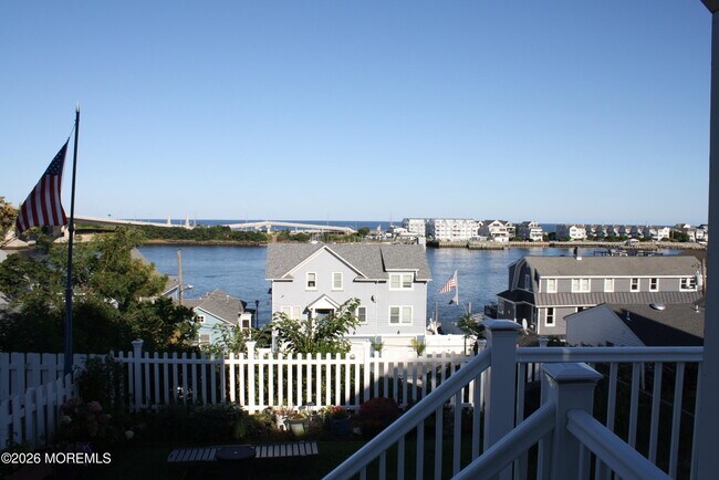 Building Photo - 42 Oceanview Ave