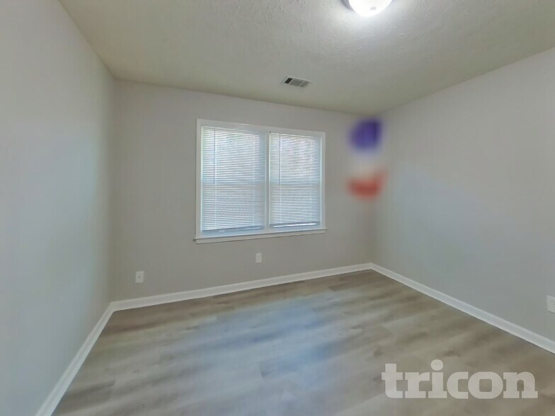 Building Photo - 100 Hillcrest Point