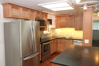 Building Photo - 10341