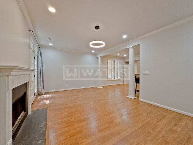 Building Photo - 2080 Stone Brook Dr