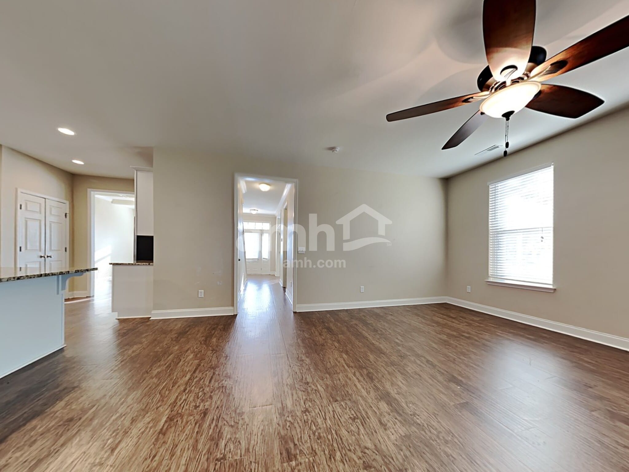 Building Photo - 206 Red Leaf Blvd