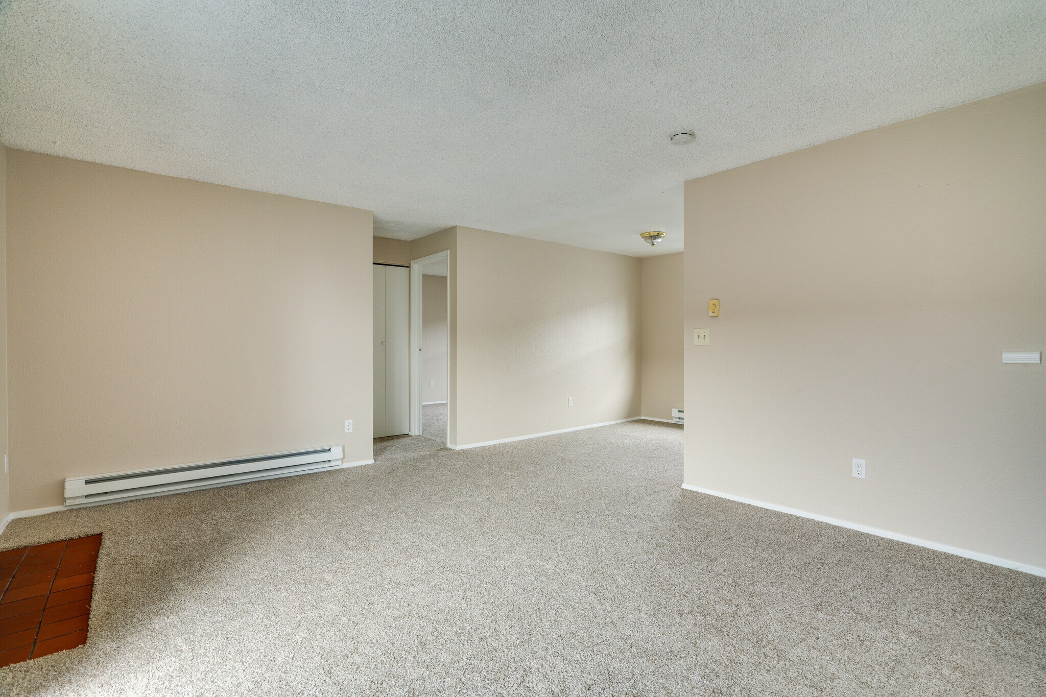 Building Photo - 2412 S I St