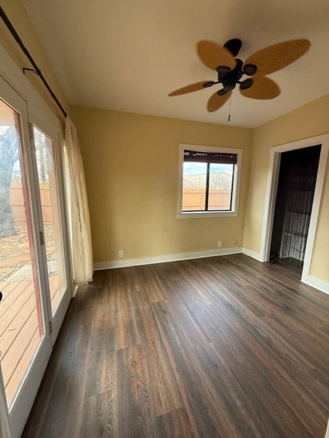 Building Photo - Coming Nov 17 - 3 Bedroom 2 Bath home in Clarkdale contact Property Pros Property Management