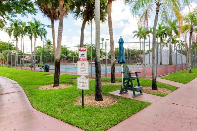 Building Photo - 17230 NW 64th Ave