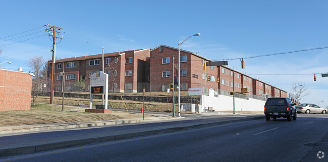 Building Photo - St. Stephen's Court Apartments