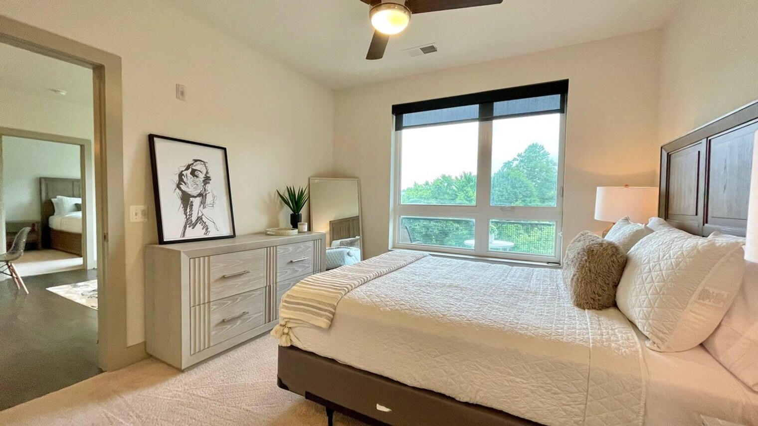 Building Photo - 7480 Carriage Hills Dr