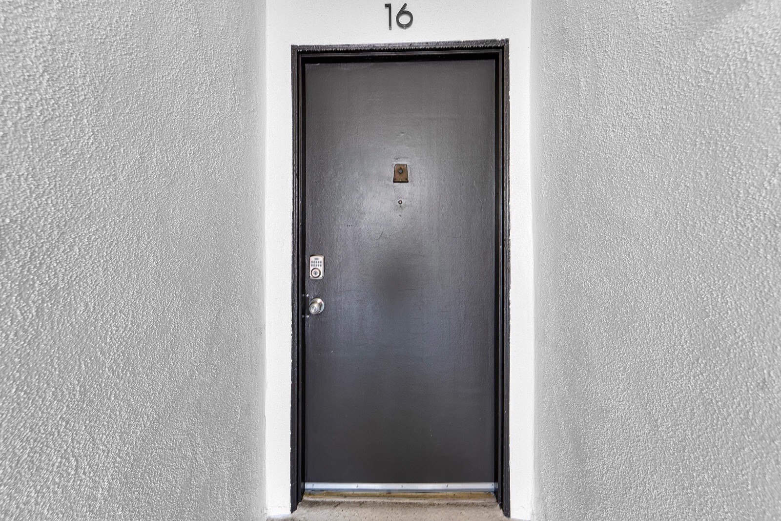 Building Photo - 1240 W 29th St