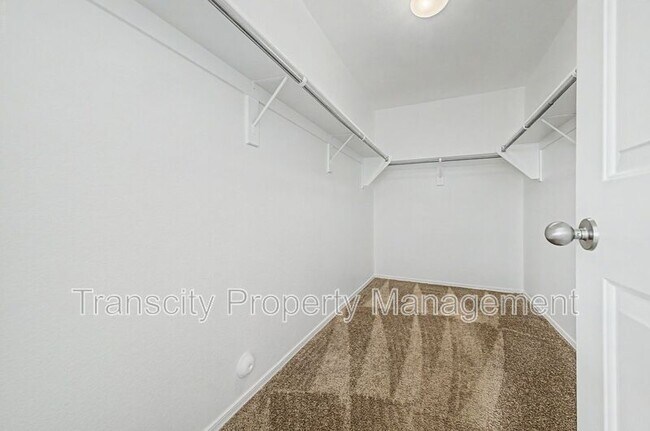 Building Photo - 2755 S Southwind Dr