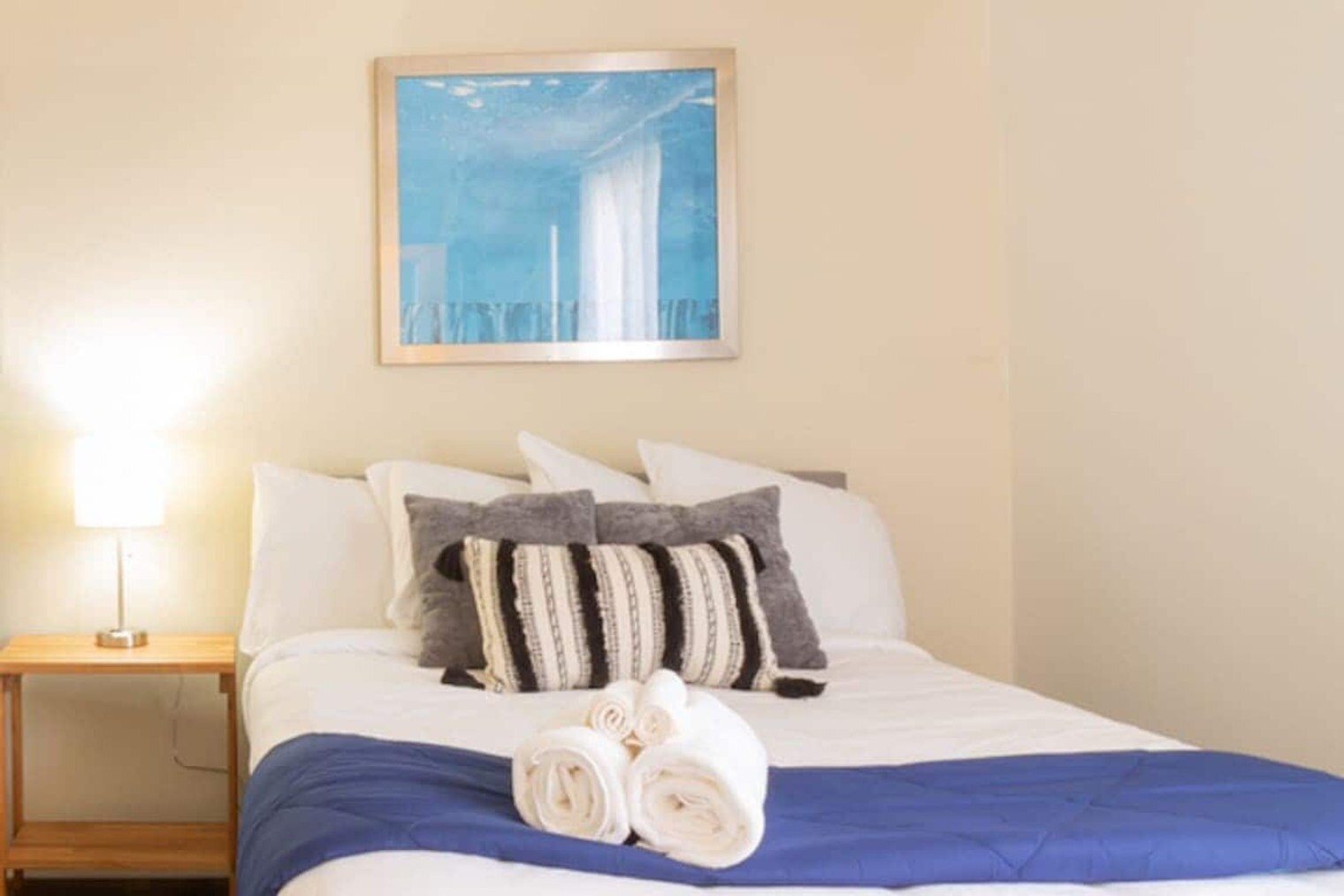 Building Photo - 3912 Crestview Dr