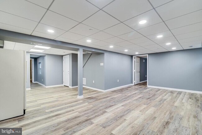 Building Photo - 8325 ABC Farm Pl