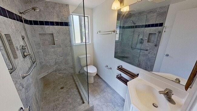 Building Photo - 4 Bedroom/2 Bathroom house in Goleta