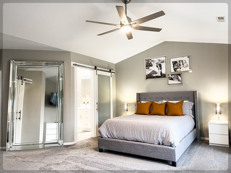 Building Photo - 244 S Oak Creek Ln