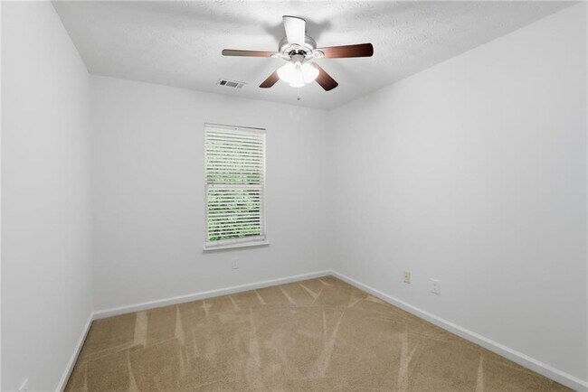 Building Photo - 2915 Greyhawk Ln