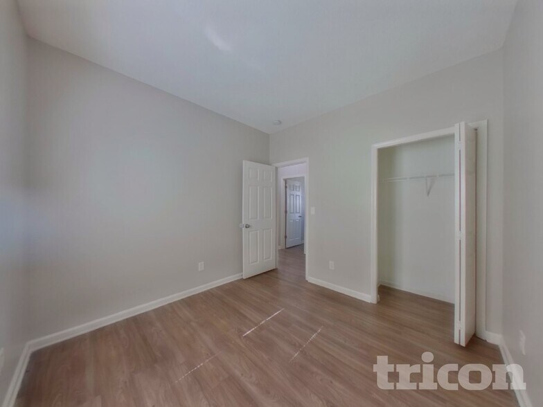 Building Photo - 1526 Jeffrey Bryan Dr