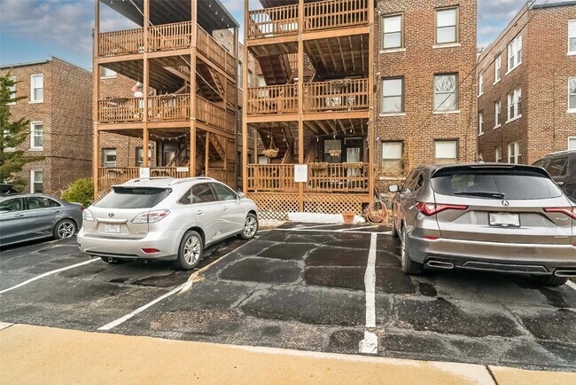 Building Photo - 6330 S Rosebury Ave