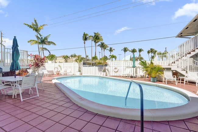 Building Photo - 4658 Bougainvilla Dr