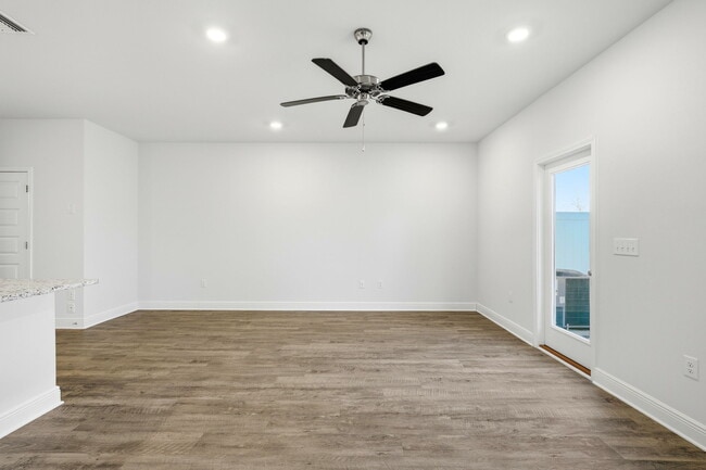 Building Photo - 1653 Caleigh Ct