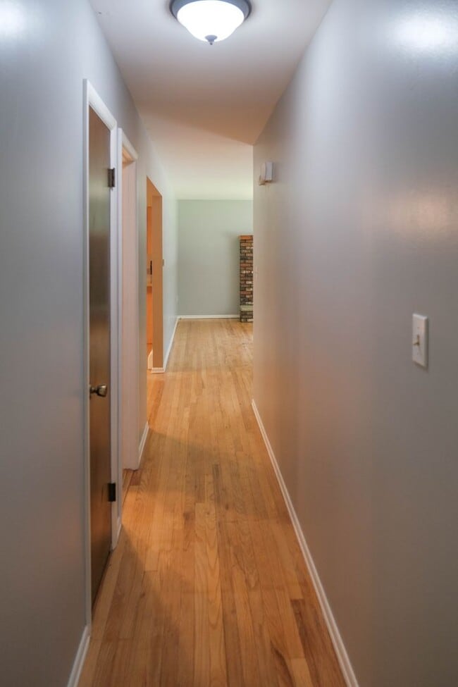 Building Photo - Must See Ranch Single Family Home
