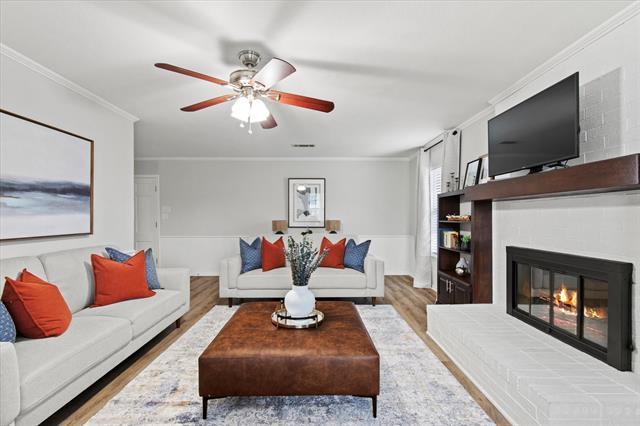 Building Photo - 10023 Olmos Dr