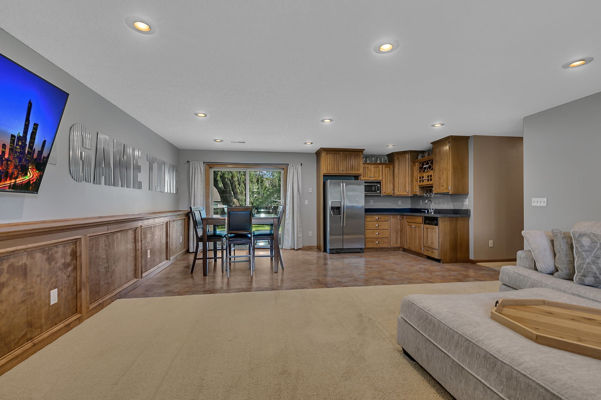 Building Photo - 1419 Hillside Ct