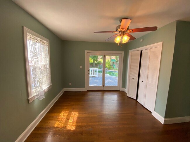 Building Photo - Spacious 4-Bedroom Home with Pool! "ASK ABOUT OUR ZERO-DEPOSIT OPTION"