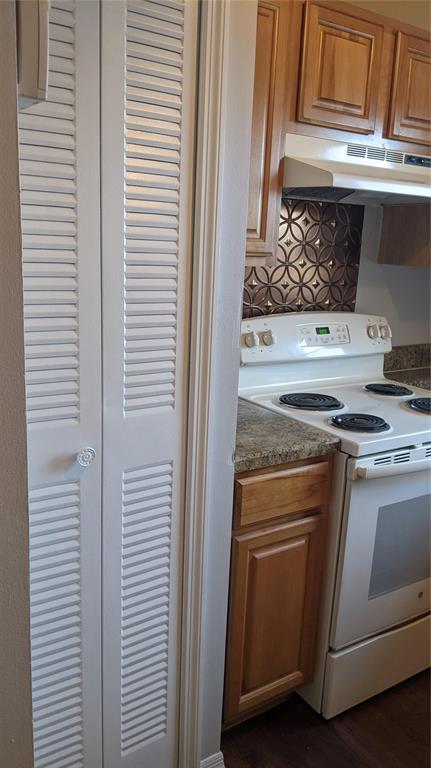 Building Photo - 1284 Roma Ct