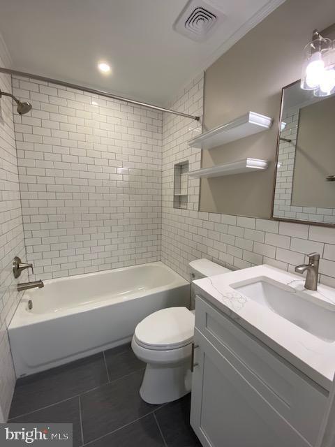 Building Photo - 205 E Cornell Dr