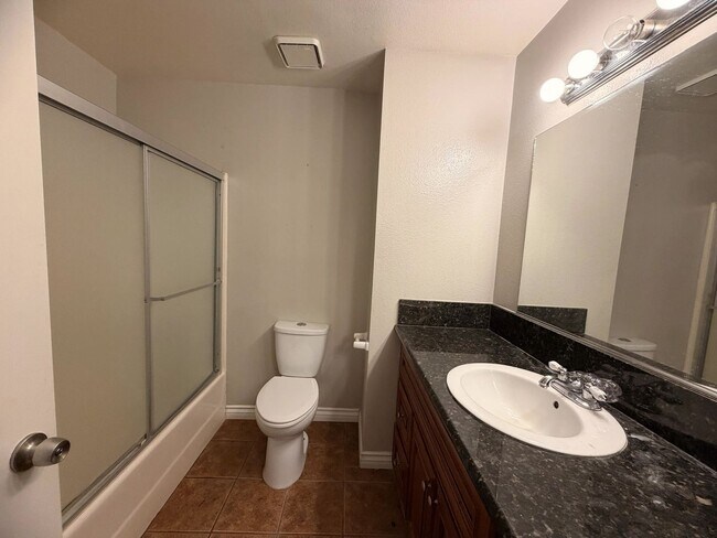 Building Photo - 15366 Black Shadow Dr