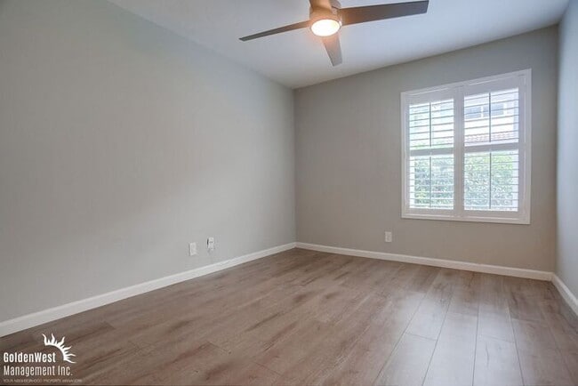 Building Photo - Upgraded 1Bdm 1Ba Condo in Beautiful Del Mar!