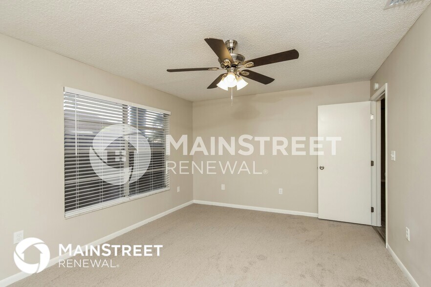 Building Photo - 865 Pine Wood Ave