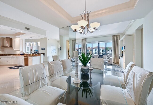 Building Photo - 1530 5th Ave S