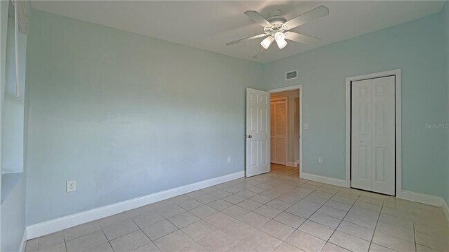 Building Photo - 1311 Hillcrest Dr
