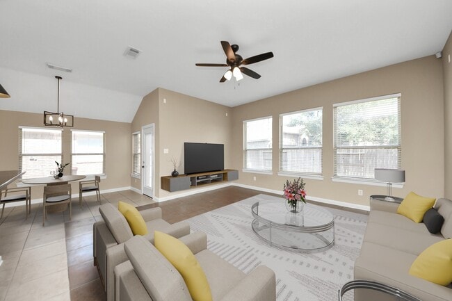 Building Photo - 8226 Stratford Canyon Dr