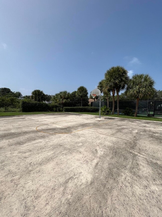 Building Photo - 3066 30th Ct