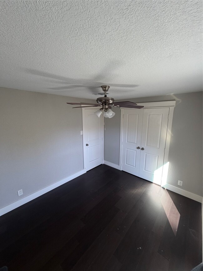 Building Photo - 8922 Allwood St