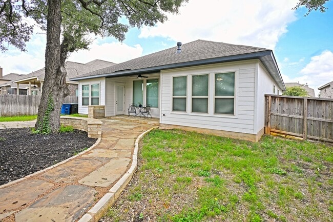 Building Photo - 1434 Oaklawn Dr