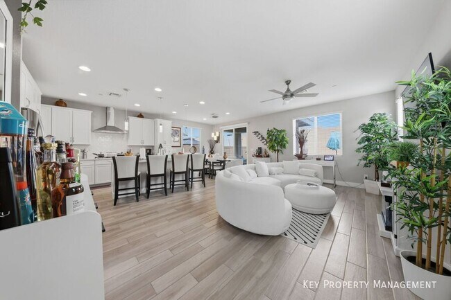 Building Photo - 694 Monroe Hl Pl