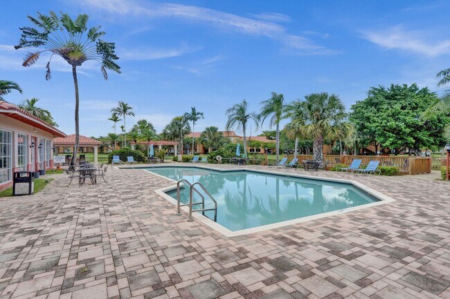 Building Photo - 3 BED/2BATH