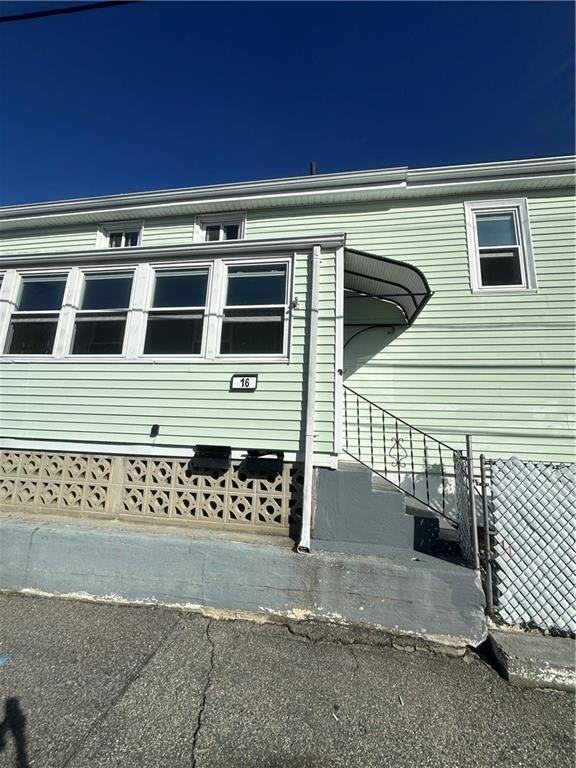 Primary Photo - 16 King St